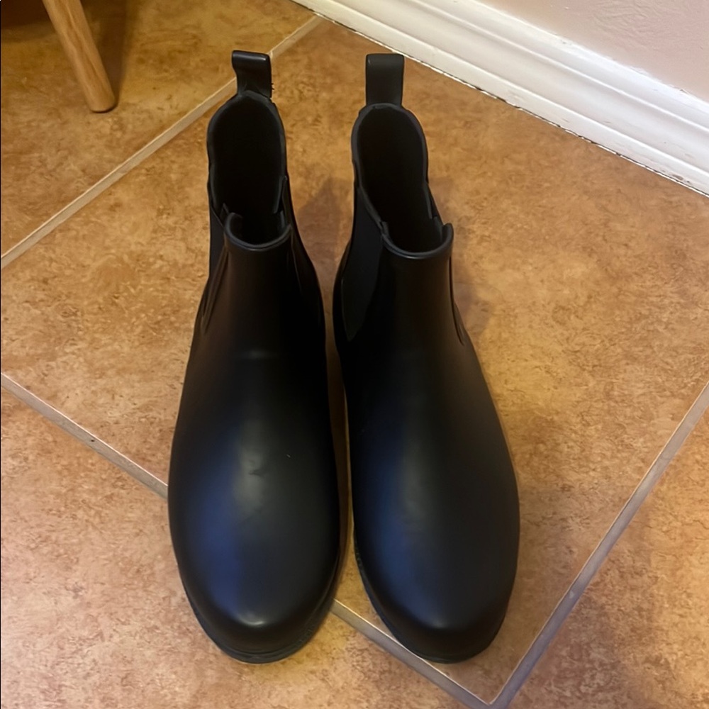 Gap Black Chelsea Rain Boots
